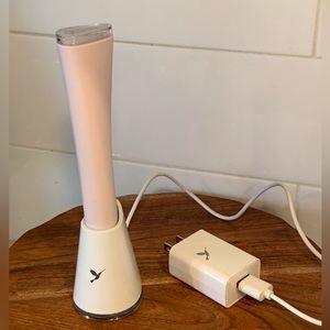 Dermaflash Luxe+ derma planing device pink